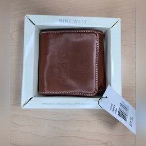 Nine West‎ 2002 New In Box Manicure Set